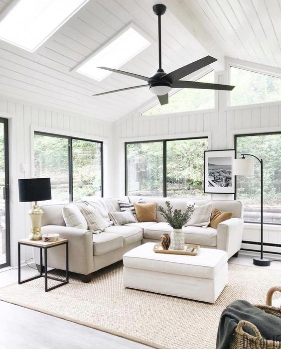 minimalist living room decor idea 2023